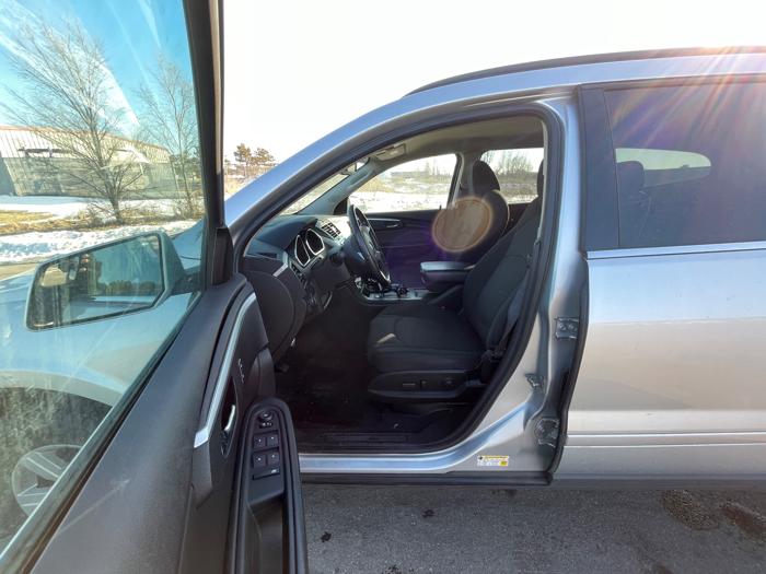 2011 chevrolet traverse lt-fwd with 173079 miles for sale near elk-river, minnesota a078ba0c07eb4d348544c03373b8f372.jpeg