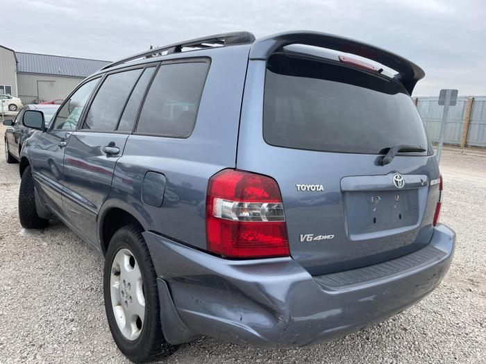2004 toyota highlander base for sale near elk-river, minnesota a08925ea845e4318a089bb5228d40778.jpg