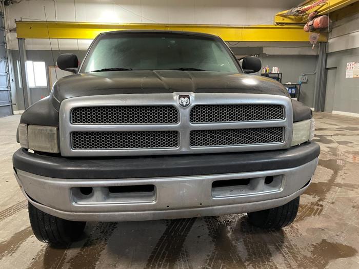 1999 dodge ram 2500 with 141792 miles for sale near elk-river, minnesota a08ac071073a4387b13eb76a48cd1153.jpg