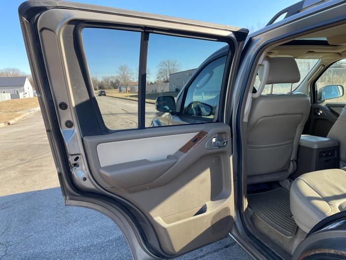 2005 nissan pathfinder xe with 258980 miles for sale near elk-river, minnesota a0943d5ced314b1a8e96ec5a4014507f.jpg