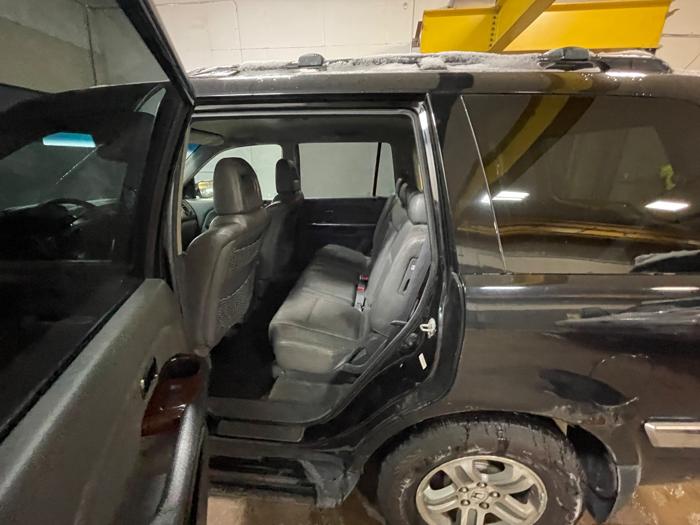 2004 honda pilot ex-v6 with 296417 miles for sale near elk-river, minnesota a095ffdc4cb043648e3af54a02e6b43c.jpeg