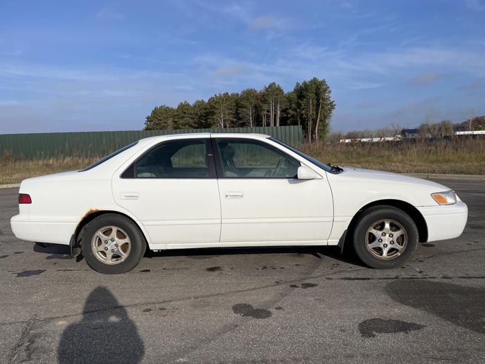 1998 toyota camry sel with 171459 miles for sale near elk-river, minnesota a09ea7d8fa9c491694d5969be54c61a0.jpg