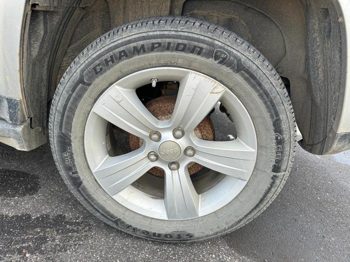 2011 jeep compass sport-fwd with 235876 miles for sale near elk-river, minnesota a0ca5c58b52b436bbd8a9a19f68dd90a.jpg