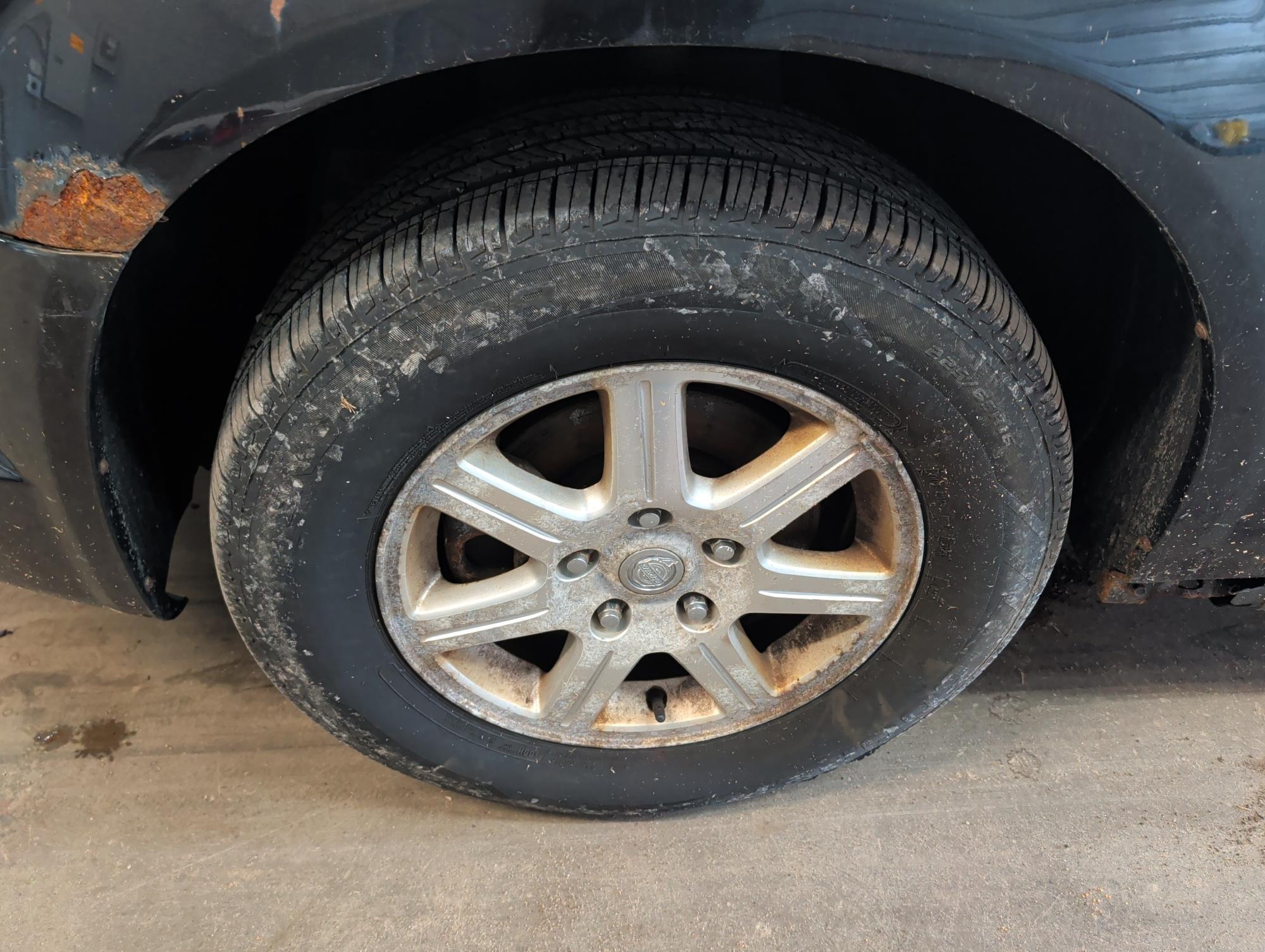 2009 chrysler town-&amp;-country with 195103 miles for sale near elk-river, minnesota a0dbf27cbb0f4698b1c9ba05bffc3bab.jpg