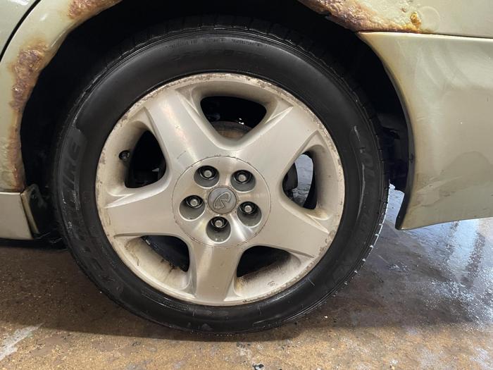 2001 infiniti i30 base with 137190 miles for sale near elk-river, minnesota a0eaf95dc3b84e09a855ffaa1295ce8d.jpg