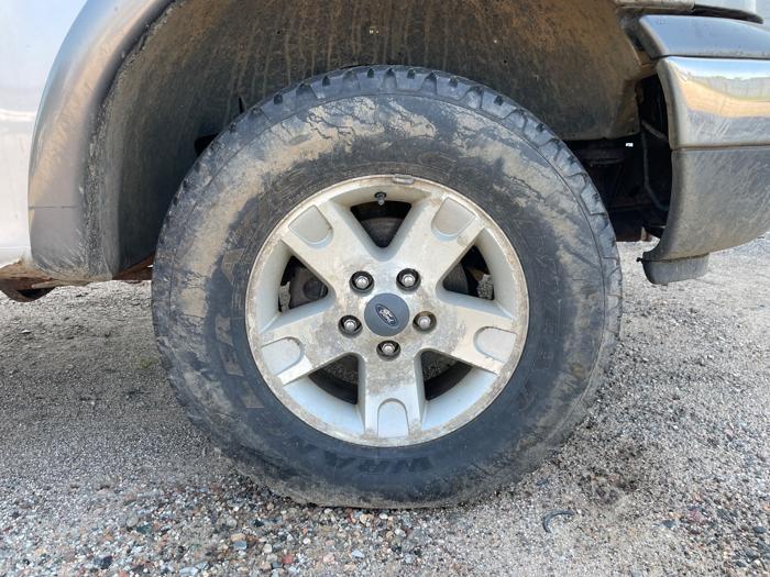 2002 ford f-150 xl-supercab-short-bed-4wd with 189262 miles for sale near elk-river, minnesota a14fc7c5ead046a7a5c49b3ba27c14f5.jpeg