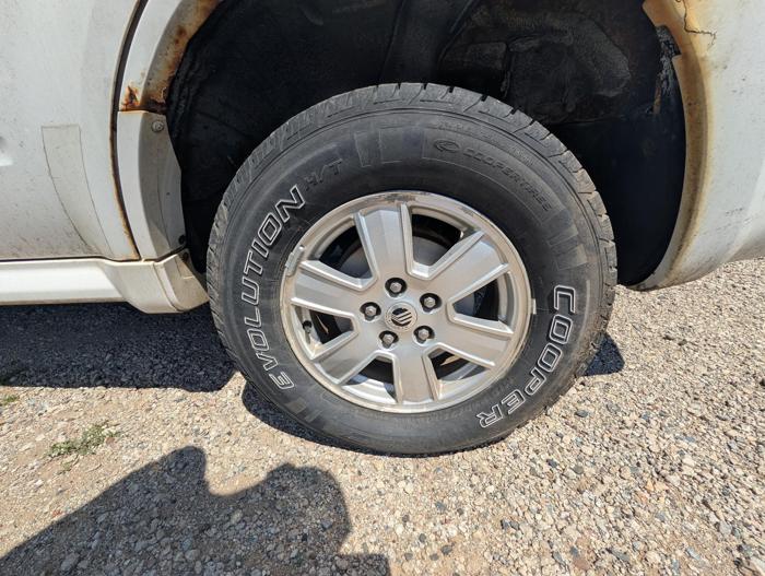 2008 mercury mariner v6-4wd with 165493 miles for sale near elk-river, minnesota a207482932bc40ae96a6ca616c8cd3ff.jpg