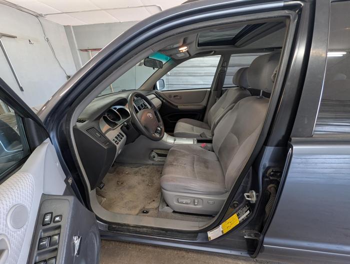 2007 toyota highlander limited-v6-4wd with 179422 miles for sale near elk-river, minnesota a242dbddc2ea446fa9c58c58e1a7fc51.jpg