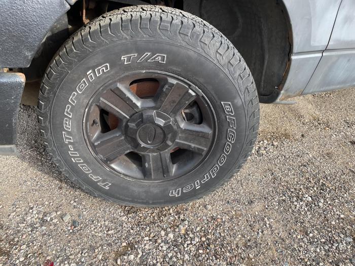 2004 ford f-150 xl with 243495 miles for sale near elk-river, minnesota a2d8c41a7f0e46848d1c9500dc7e0104.jpg