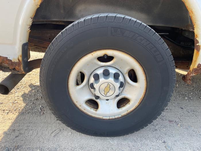 2004 chevrolet express 3500-cargo for sale near elk-river, minnesota a2e9bf8262ff4d30be32d5c0430bfbca.jpeg