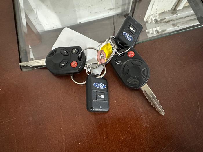 2011 ford escape limited-4wd with 193228 miles for sale near elk-river, minnesota a2f1b313805f48afa52fced1323728c2.jpeg