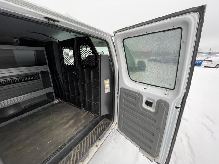 2006 ford econoline e-150 with 256687 miles for sale near elk-river, minnesota a33c149435d14f35b3f3232ed6cfe978.jpeg