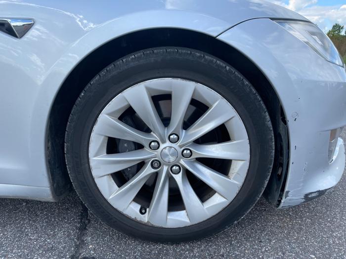 2017 tesla model-s 75d-awd with 101172 miles for sale near elk-river, minnesota a356aac727ca485e96c940eae1f7ffe7.jpeg
