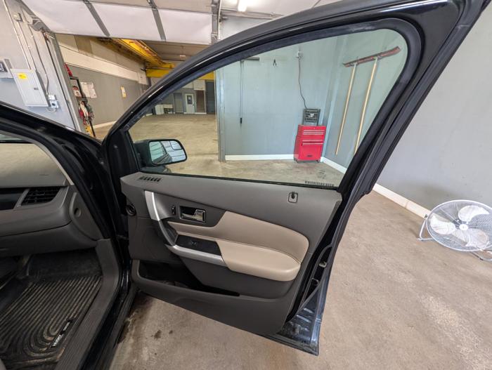 2011 ford edge se-fwd with 252437 miles for sale near elk-river, minnesota a3a3cf4fd36c481baacf42771c57280f.jpg