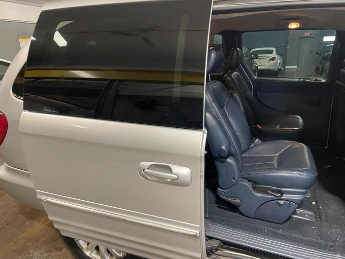 2001 chrysler town-and-country lxi with 235481 miles for sale near elk-river, minnesota a3a5ff05669e4af6a2092fee2a0c0125.jpg