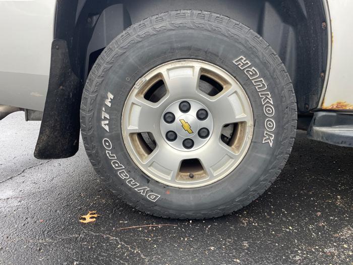 2007 chevrolet tahoe ls-4wd with 188898 miles for sale near white-bear-lake, minnesota a3aa9b296644464992ddb73b277a40e1.jpeg