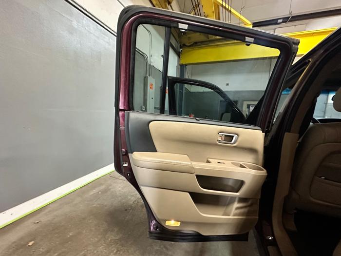 2010 honda pilot touring-4wd-5-spd-at with 226699 miles for sale near elk-river, minnesota a3f5bc02712f4131888ebecdf57df854.jpeg