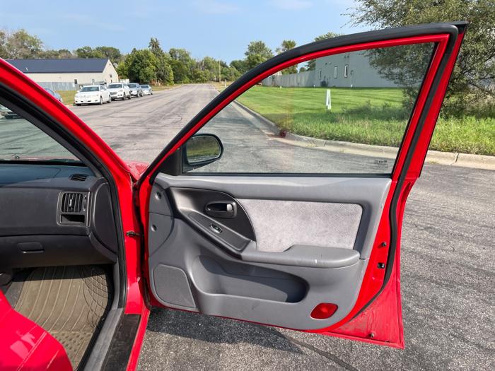 2005 hyundai elantra gls-4-door with 171647 miles for sale near elk-river, minnesota a41c0e5106b94c5ebde11f1f1e3c2088.jpeg