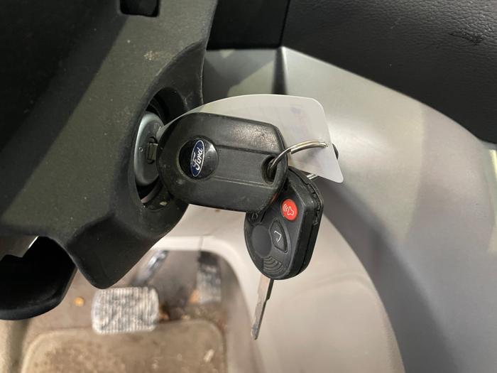 2013 ford c-max-hybrid se with 121100 miles for sale near elk-river, minnesota a4274165e66240e18f663062075dbdc7.jpeg