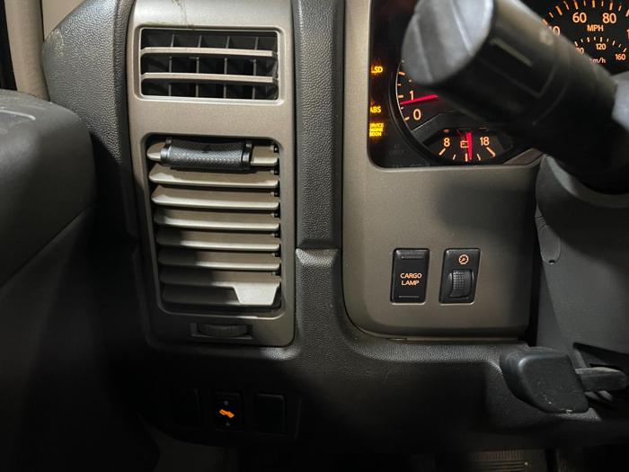 2004 Nissan Titan