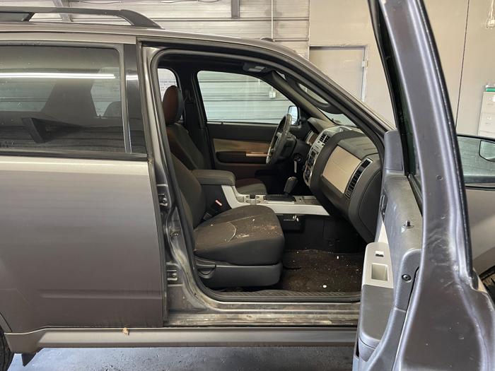 2010 mercury mariner i4-4wd with 176349 miles for sale near elk-river, minnesota a49d2d847c6b4180a8e630f9b99375a9.jpeg