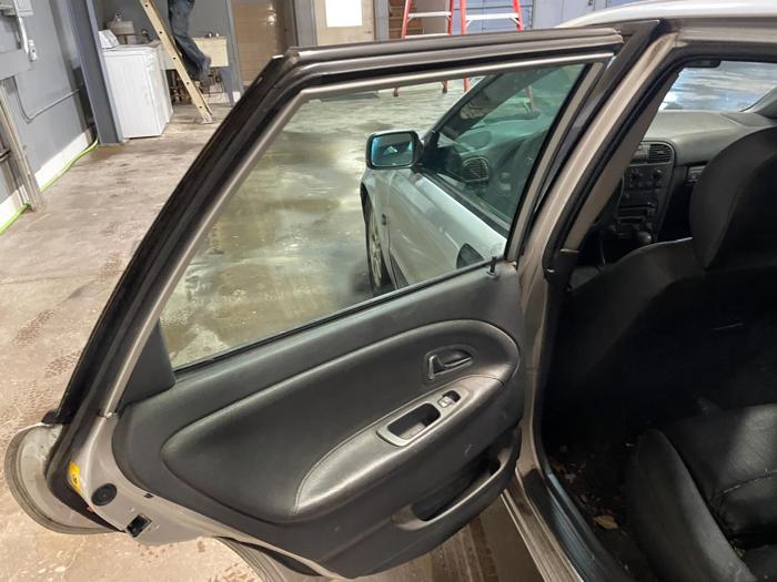 2001 volvo v40 with 184716 miles for sale near elk-river, minnesota a4c1567f0d774e5e8c4cd4f20278b9a0.jpg