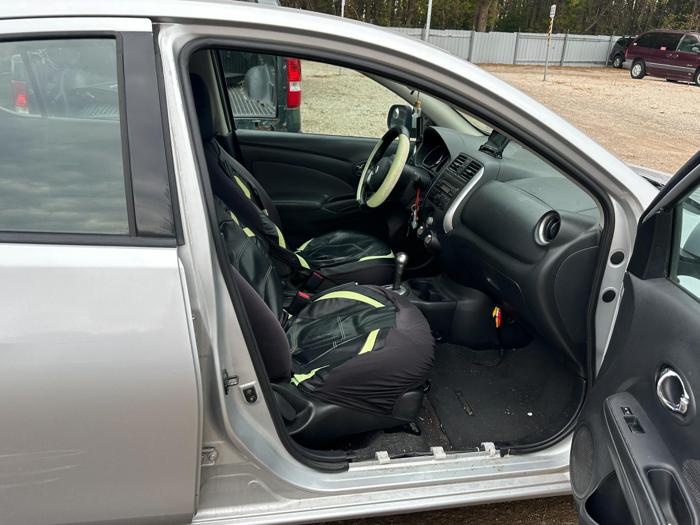 2014 nissan versa 1.6-s-5m with 184688 miles for sale near elk-river, minnesota a5072faa5a0746baa2d72fe0f3073b2e.jpg