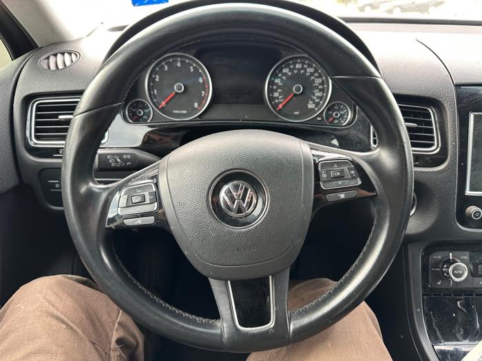 2014 volkswagen touareg vr6-lux with 142869 miles for sale near burnsville, minnesota a5263afe605e455ca0a2c0ccb3ce4718.jpeg