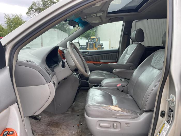 2006 Toyota Sienna