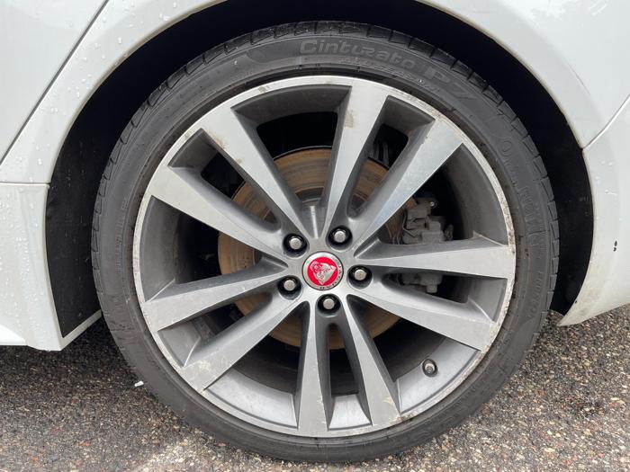 2017 Jaguar XE