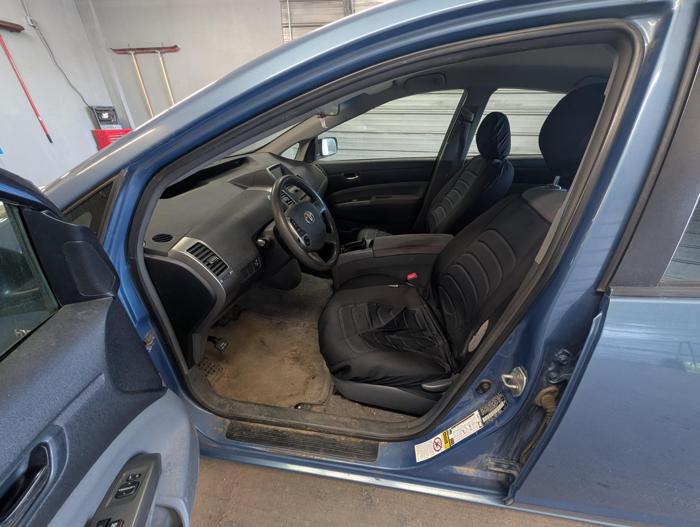 2009 toyota prius 4-door-liftback with 401240 miles for sale near elk-river, minnesota a560cb703deb49cda1e0cce82b6413d3.jpg