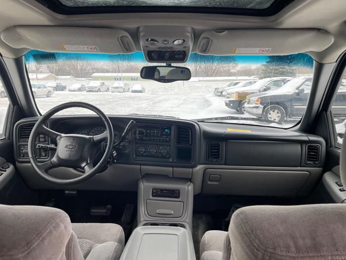 2001 chevrolet tahoe 4wd with 174356 miles for sale near fridley, minnesota a56a09032f6e450f8e06d74b67032662.jpeg