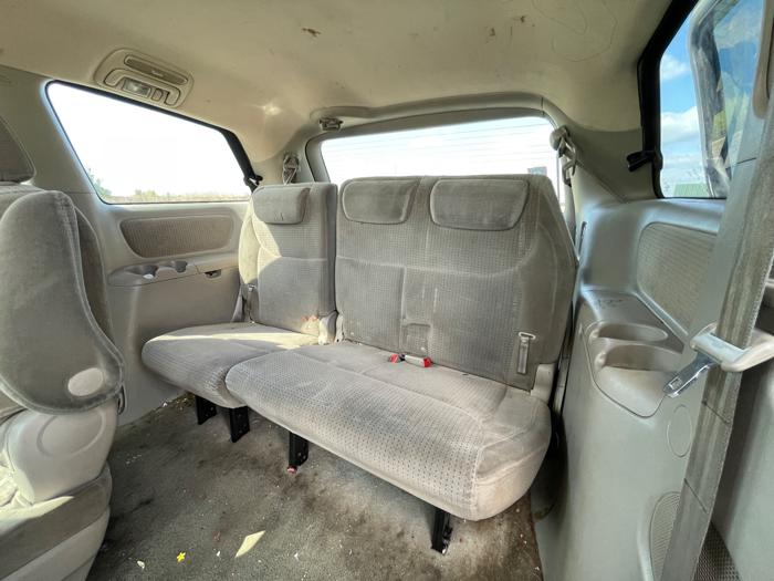 2006 toyota sienna le-7-passenger with 167195 miles for sale near elk-river, minnesota a591c5377d4e45dd9ad38e9a8c46893a.jpeg