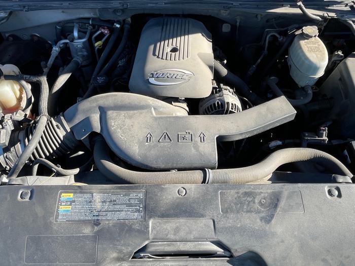 2006 gmc yukon-xl sl-1500-4wd with 260584 miles for sale near fridley, minnesota a5933e146a5b4f5789f2a85a4ed9e222.jpeg