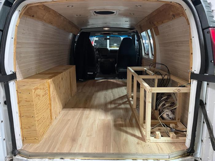 2002 Chevrolet Express