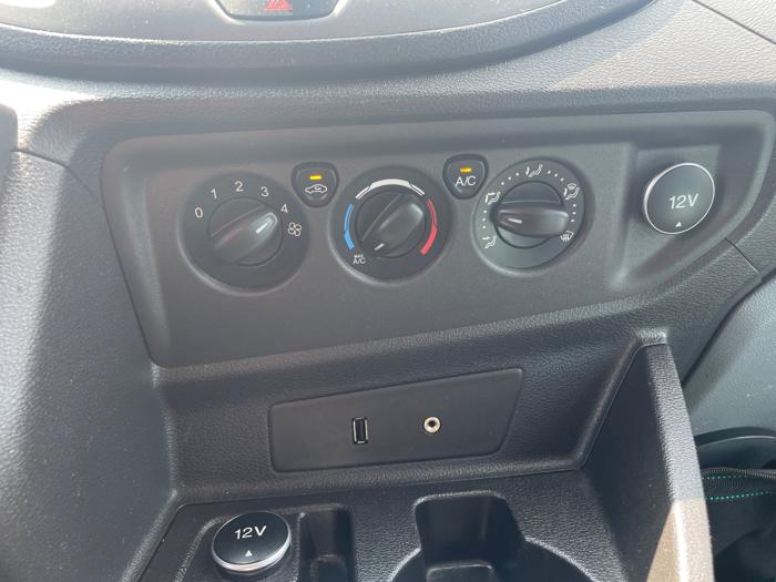 2015 ford transit 250-van-low-roof-w-sliding-pass.-130-in.-wb with 229412 miles for sale near annandale, minnesota a5c18ca2baf1473395a7766dd844f532.jpeg