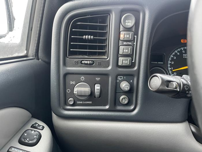 2001 chevrolet tahoe 4wd with 174356 miles for sale near fridley, minnesota a5ce55b7d9624b21874adb70040b0d54.jpeg