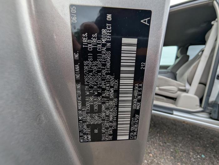 2005 toyota tundra sr5-access-cab-4wd with 95543 miles for sale near elk-river, minnesota a601310b51bd416bbf5853ca09dde47a.jpg