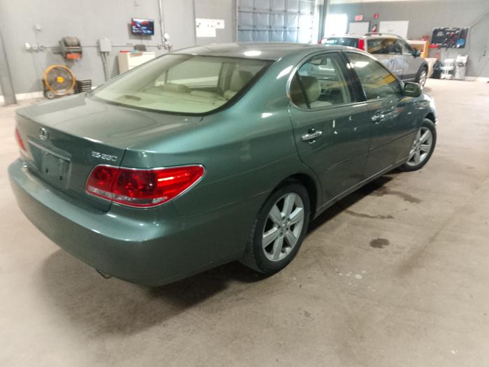 2005 lexus es-330 sedan with 212462 miles for sale near elk-river, minnesota a609254e7930404eadb6ae1923757b4d.jpg