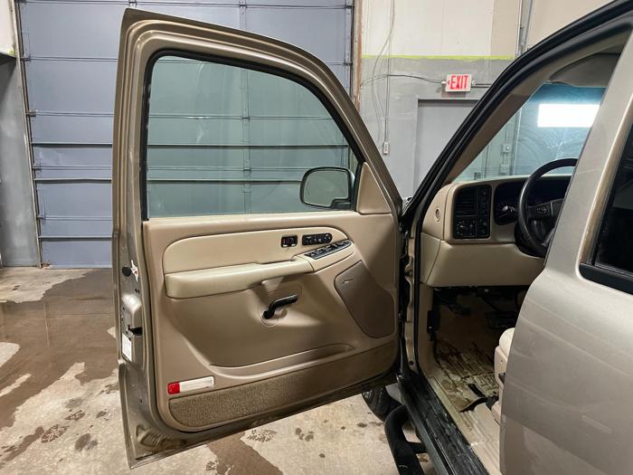 2003 chevrolet tahoe base with 181977 miles for sale near elk-river, minnesota a62442cb2f6049baa0894822ed9e612c.jpg