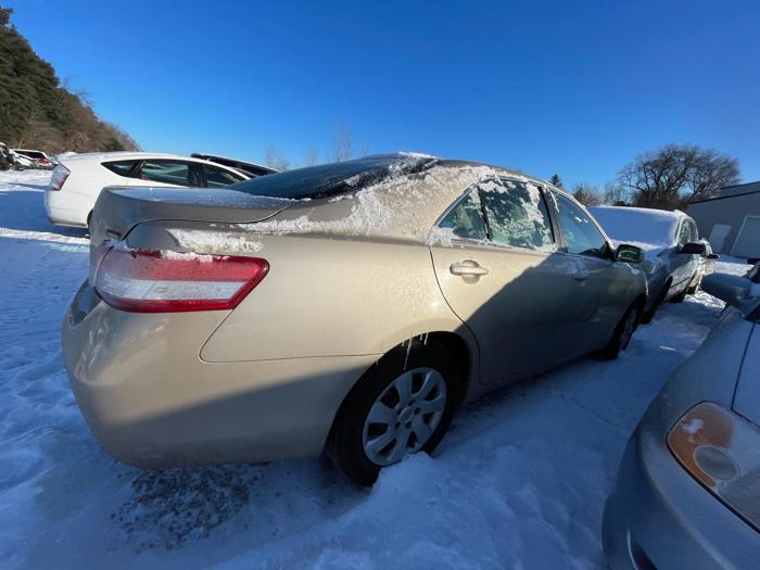 2011 toyota camry base with 203407 miles for sale near elk-river, minnesota a65d843936b84844abbffa6c8c8361b8.jpg
