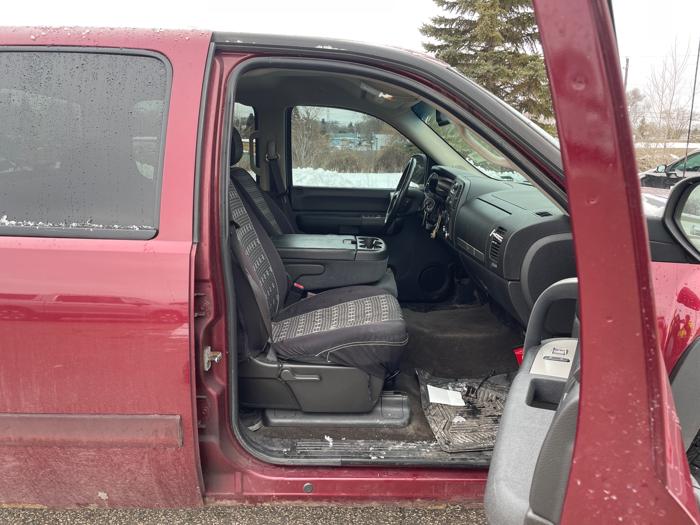 2008 chevrolet silverado-1500 ls-crew-cab-4wd with 200273 miles for sale near fridley, minnesota a663102ed54d4bacb77d286974971101.jpeg