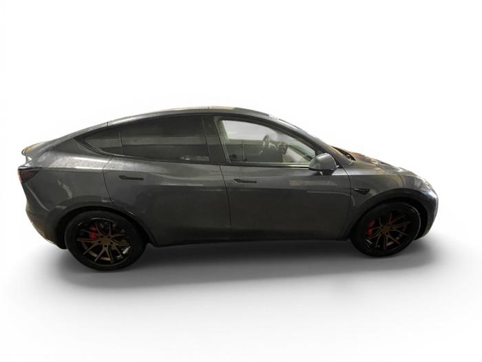 2020 tesla model-y performance with 142582 miles for sale near elk-river, minnesota a677ec6fe5c04accb512f24f1484c950.jpg