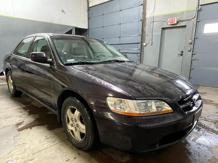 1999 honda accord ex-v6 with 153354 miles for sale near elk-river, minnesota a6bde08b67ca45bdb7061d157b8335c2.jpg