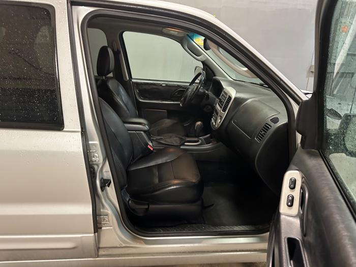 2006 ford escape limited-4wd with 150015 miles for sale near elk-river, minnesota a6e132a8ab6c458aade90c59684180d7.jpeg