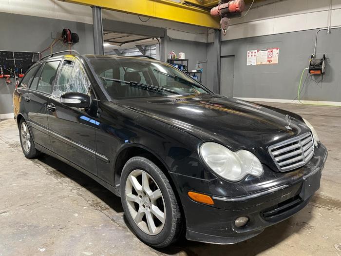 2005 mercedes-benz c-class 4-matic with 126438 miles for sale near elk-river, minnesota a6e317ed420f4e59aed979d670e9f6fd.jpg
