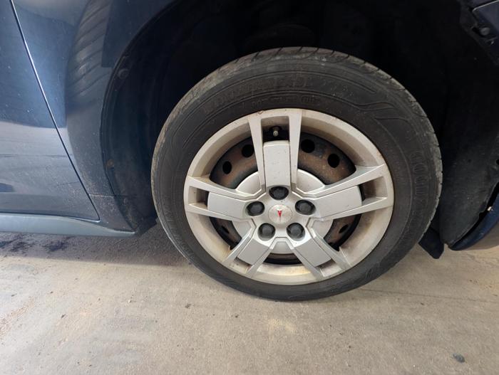 2009 pontiac vibe 2.4l with 157758 miles for sale near elk-river, minnesota a728eb414d05486480a940264e418887.jpg