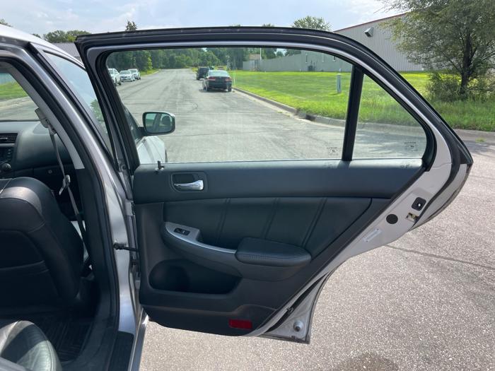 2004 honda accord ex-sedan with 137365 miles for sale near elk-river, minnesota a72d9a036c9b47d4bd13eb1a699b43b4.jpeg