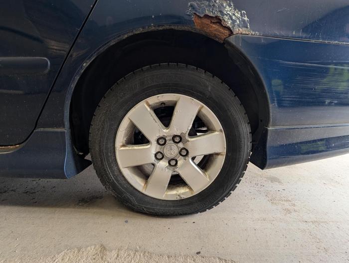 2005 toyota corolla ce with 206125 miles for sale near elk-river, minnesota a7453b913c8c4990ac030dc97339d540.jpg