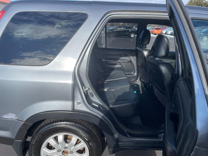 2005 honda cr-v se-4wd-at with 249119 miles for sale near farmington, minnesota a776ae7ef4d44a3990d7848fbc224686.jpeg